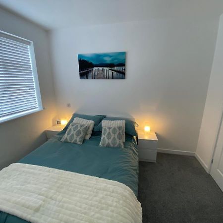 Modern 2 Bedroom Apartment, With Car Parking. Bitton Zewnętrze zdjęcie